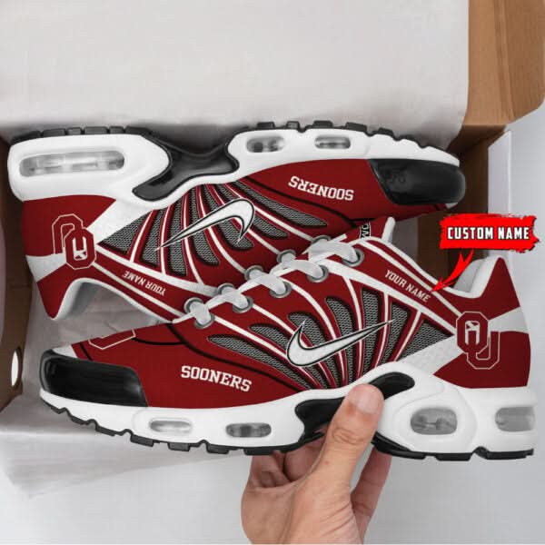 OS NCAA Air Max Plus Shoes - Limited